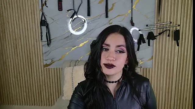 Darkrisnah online show from 7, 4, 2026