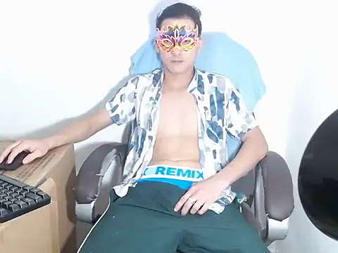 SexyboyHot2000 online show from 7, 5, 2026