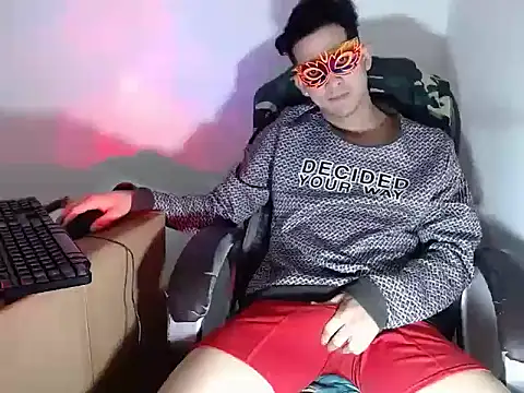 SexyboyHot2000 online show from 28, 5, 2026