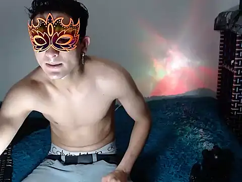 SexyboyHot2000 online show from 14, 4, 2026
