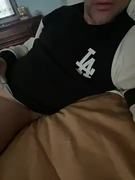 Ispanico1001 online show from 14, 4, 2026