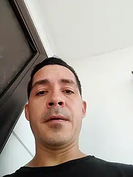 Gabriel leon33 online show from 20, 6, 2026