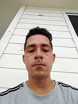 Gabriel leon33 online show from 11, 6, 2026
