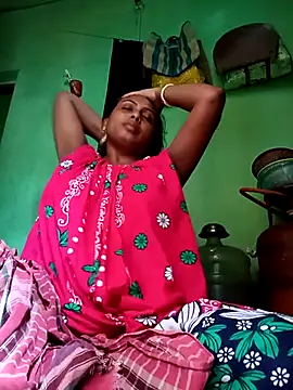 Snapshot of puja560 chatting on 5, 7, 2026 puja560 online show from 5, 7, 2026