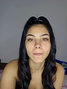 Snapshot of Crissdesire chatting on 7, 4, 2026 Crissdesire online show from 7, 4, 2026