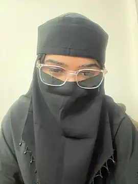 karandeep kaur isback online show from 26, 3, 2026