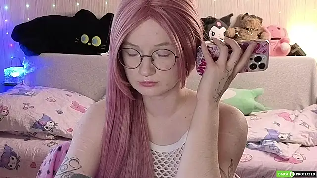 JulietFisher online show from 4, 4, 2026