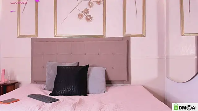 alisson foxxy online show from 24, 4, 2026