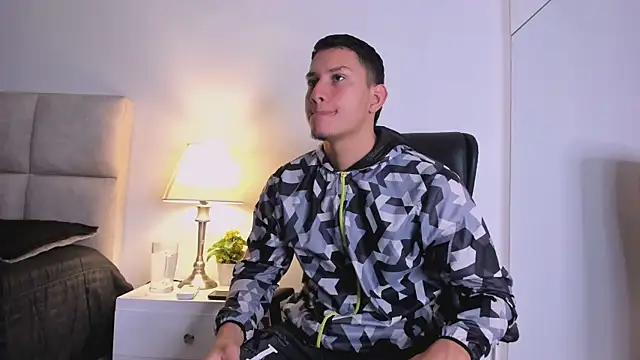 Chriss Diamond online show from 23, 6, 2026