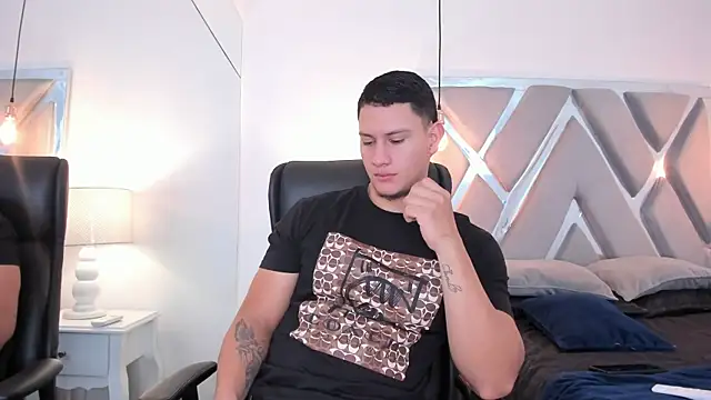 Chriss Diamond online show from 26, 4, 2026