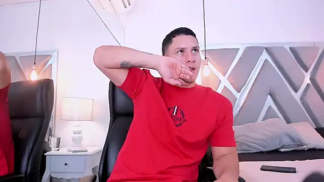Chriss Diamond online show from 6, 4, 2026