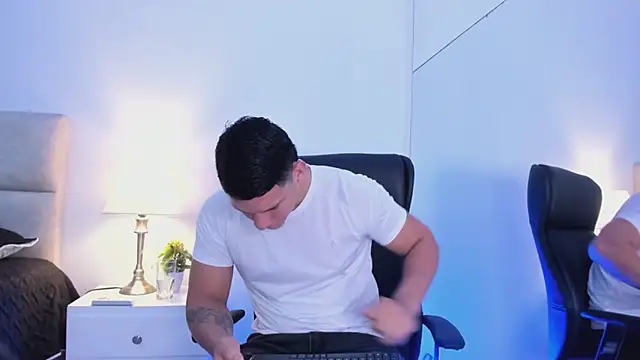 Chriss Diamond online show from 1, 6, 2026