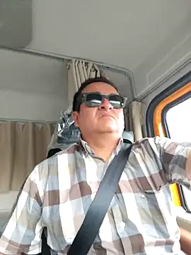 DosAlmasArdientesED online show from 21, 4, 2026