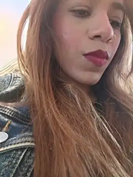ValerieWoodsl online show from 22, 5, 2026