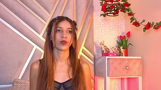 ValerieWoodsl online show from 26, 4, 2026