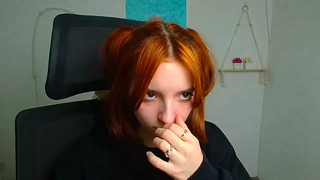 Butterfly Milly online show from 15, 4, 2026