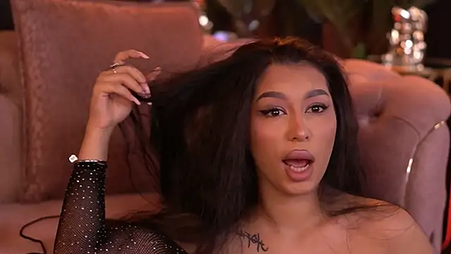 CherrieTeen online show from 4, 4, 2026