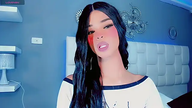 Kornylovee online show from 11, 4, 2026