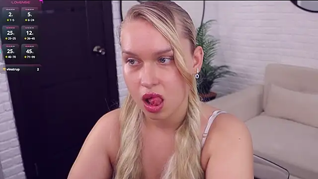 Snapshot of angelic_coy chatting on 7, 6, 2026 angelic coy online show from 7, 6, 2026