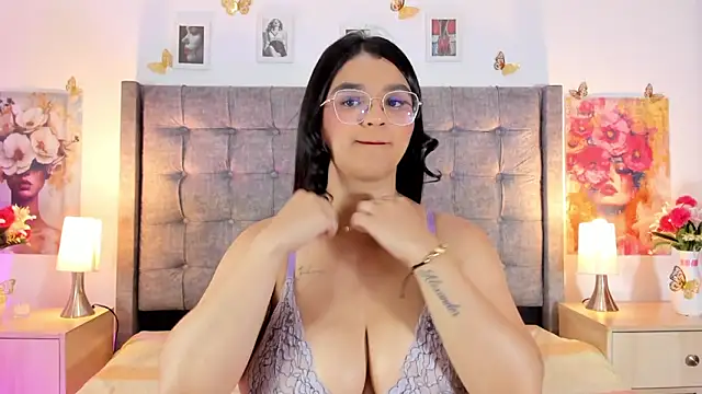 SamantaAristizabal2 online show from 11, 4, 2026