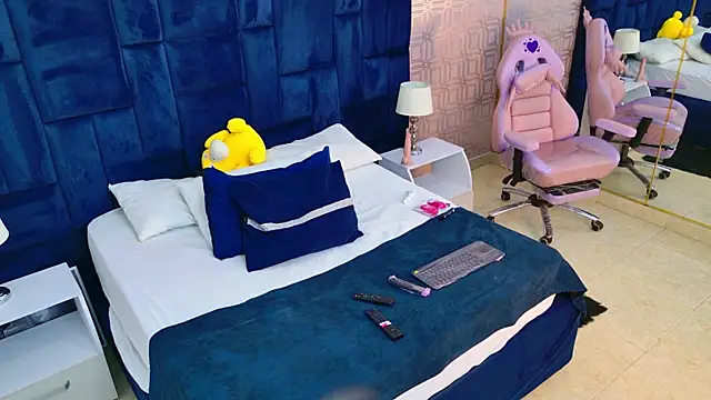 Ivana Kitty online show from 13, 4, 2026