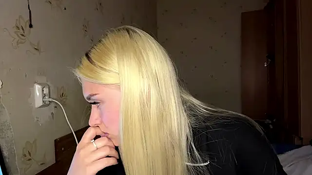 Sophia Blonde online show from 27, 5, 2026