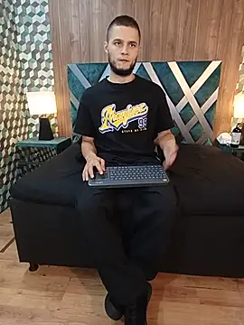 Joaho Fernandez online show from 4, 7, 2026