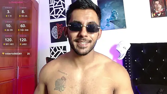 Snapshot of romanpearce_ chatting on 27, 5, 2026 romanpearce online show from 27, 5, 2026