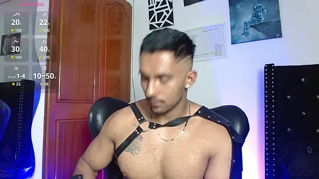 Snapshot of romanpearce_ chatting on 30, 4, 2026 romanpearce online show from 30, 4, 2026