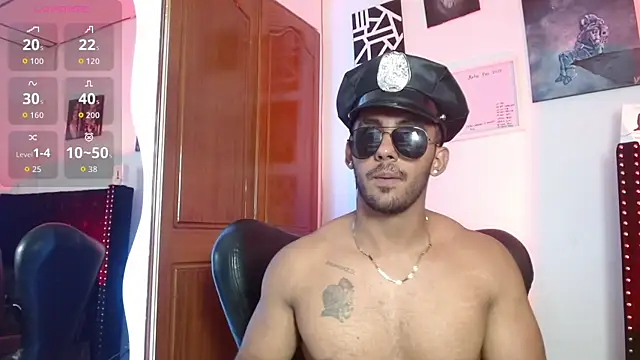 Snapshot of romanpearce_ chatting on 26, 4, 2026 romanpearce online show from 26, 4, 2026
