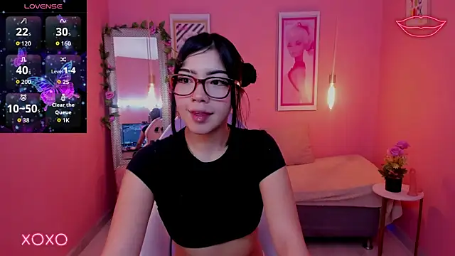 Soffi x x  online show from 25, 6, 2026