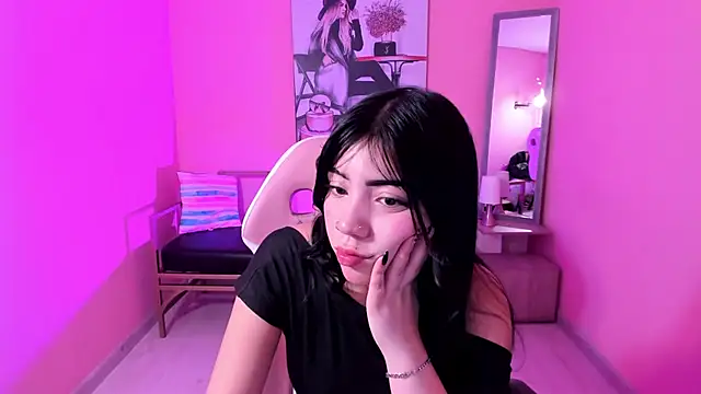 Snapshot of Soffi_x_x_ chatting on 9, 5, 2026 Soffi x x online show from 9, 5, 2026