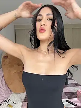 Snapshot of SerenaFox_ chatting on 23, 4, 2026 SerenaFox online show from 23, 4, 2026