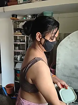 HeartlessGirl online show from 20, 6, 2026