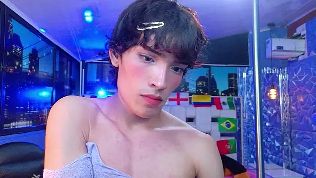 IsaacNovaa online show from 14, 6, 2026