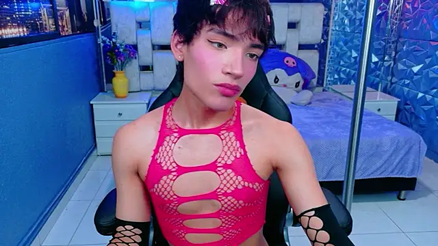 IsaacNovaa online show from 23, 4, 2026