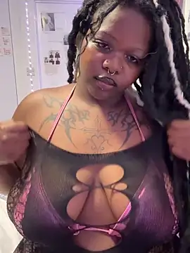 Snapshot of Nyla_xox chatting on 19, 6, 2026 Nyla xox online show from 19, 6, 2026