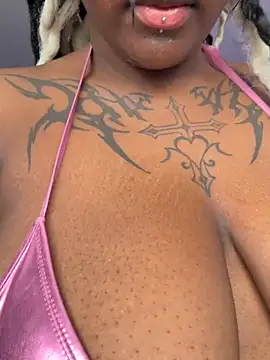 Snapshot of Nyla_xox chatting on 15, 5, 2026 Nyla xox online show from 15, 5, 2026