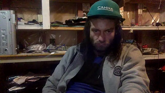Snapshot of hairyhungnaughtyguy chatting on 8, 5, 2026 hairyhungnaughtyguy online show from 8, 5, 2026