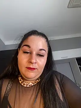 Szandra26 online show from 5, 4, 2026