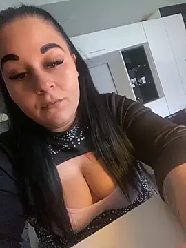 Szandra26 online show from 4, 4, 2026
