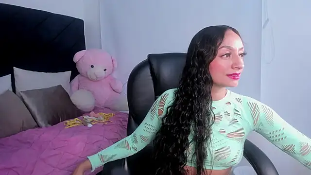 natalia vela online show from 27, 4, 2026