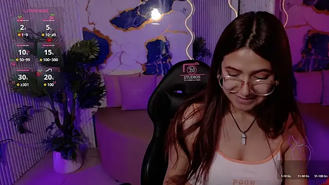 Tiiana tay online show from 26, 5, 2026