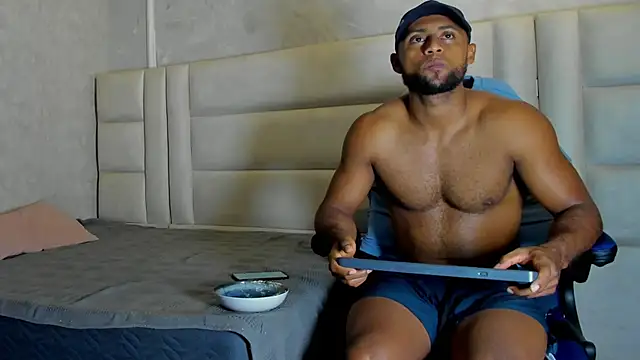 Dark lennox online show from 26, 3, 2026