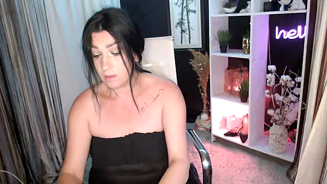 Snapshot of DreamLove2020 chatting on 9, 7, 2026 DreamLove2020 online show from 9, 7, 2026