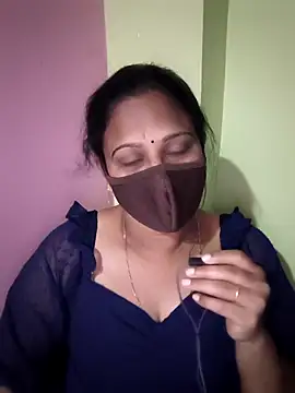 Snapshot of Latha_lovely chatting on 2, 4, 2026 Latha lovely online show from 2, 4, 2026