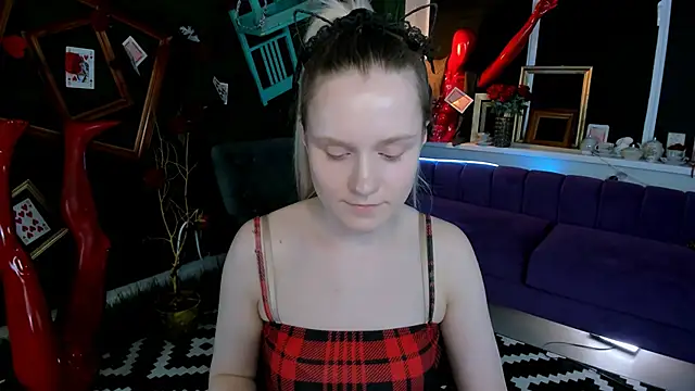 SherriButlers online show from 11, 5, 2026