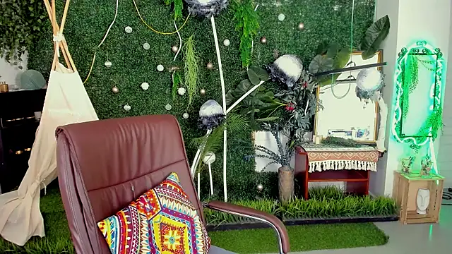 SherriButlers online show from 28, 5, 2026