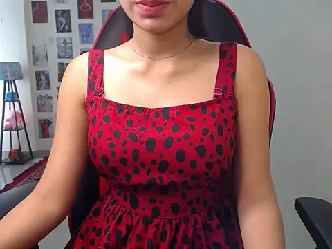 sweety gaur online show from 5, 4, 2026