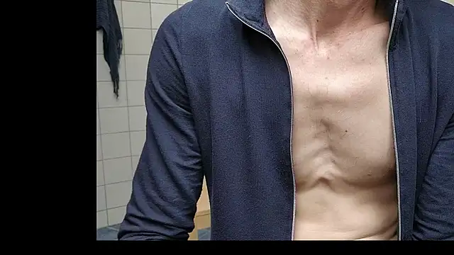 Snapshot of Luca_Sweet chatting on 26, 3, 2026 Luca Sweet online show from 26, 3, 2026